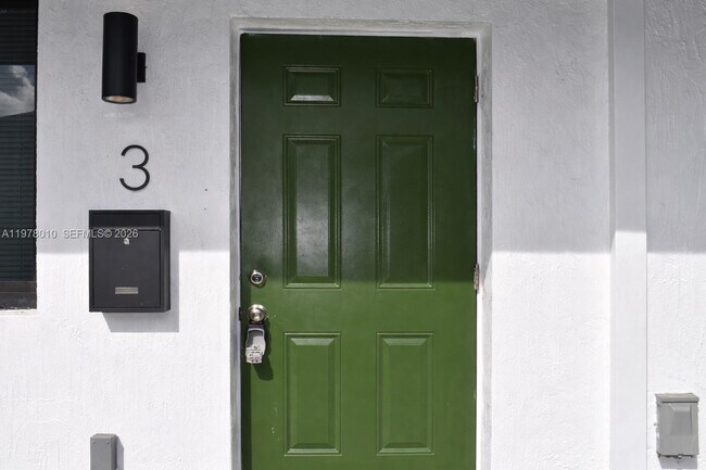 Photo - 900 NW 8th Ave Unit 3