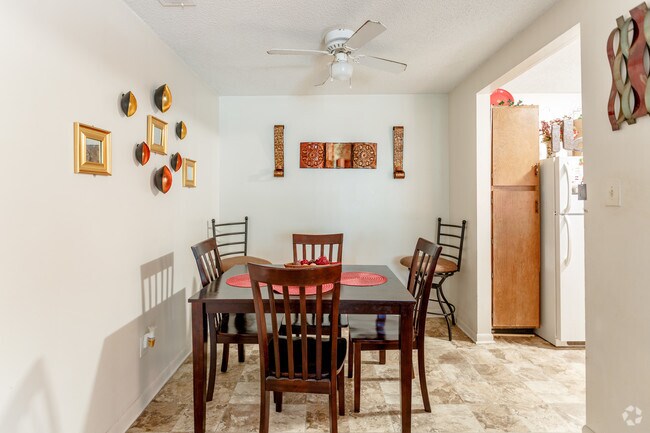 2BR, 2BA - 1179 SF