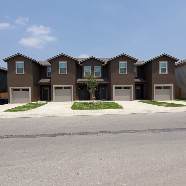 Photo - 6327 Luglio Ln