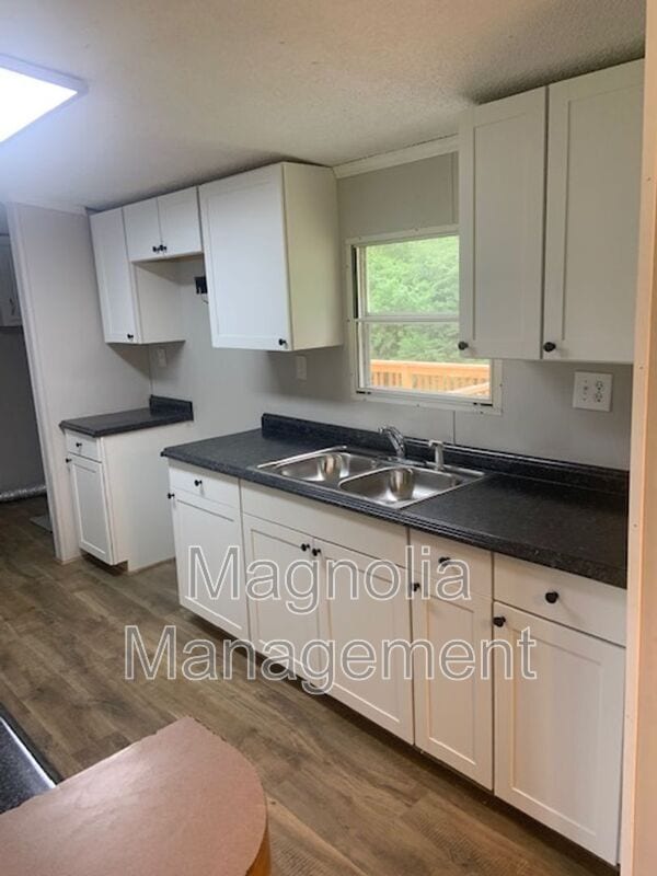 Photo - 472 Hawks Rd