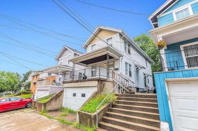 Photo - 224 Bank Ave