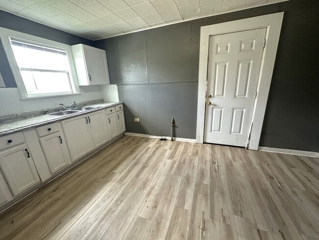 Photo - 1233 Long Ave Unit 1233 Long Avenue #03 - RTR 11/17