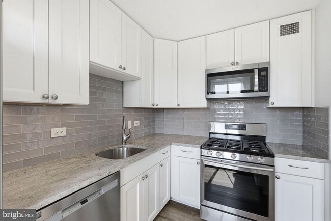 Photo - 8315 N Brook Ln Unit 2-902