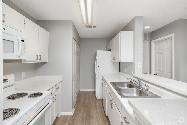 2BR, 2BA - 980SF - ADA - Kitchen - The Aria