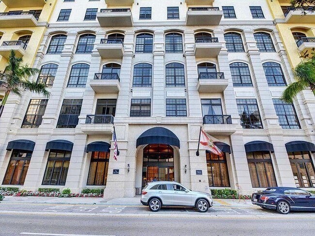 Photo - 701 S Olive Ave Unidad 206