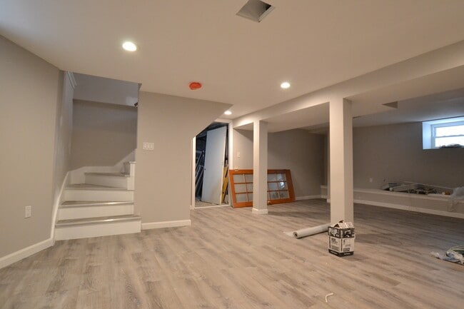 Photo - 39 Long Ave Unit 1