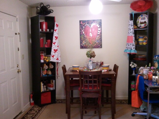 Dining in kitchen with ceiling fan - 119 Michael Dr Unit 119