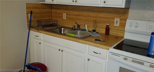 Photo - 449 Las Palmas Cir