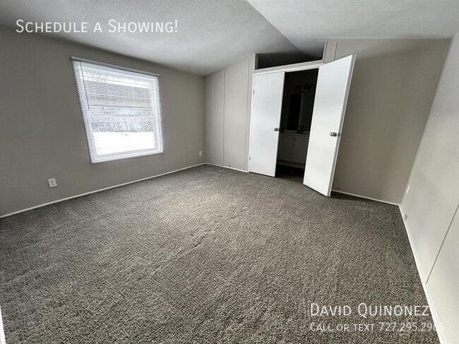 Photo - 2737 W Washington Center Rd