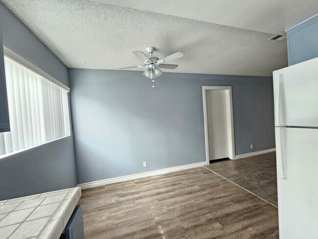 4130 Manhattan Beach Blvd Unit D