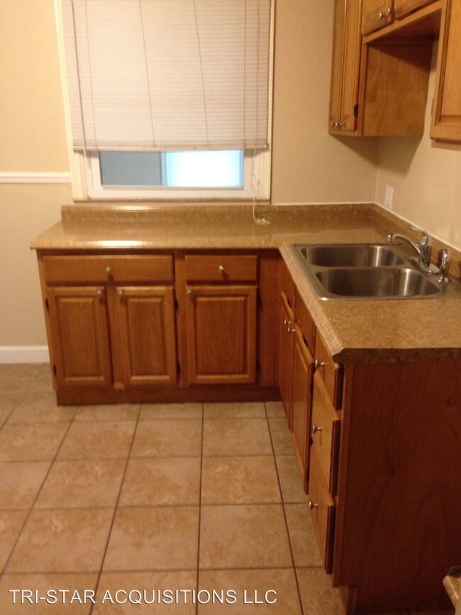 Photo - 3 br, 1 bath House - 9906 Calumet