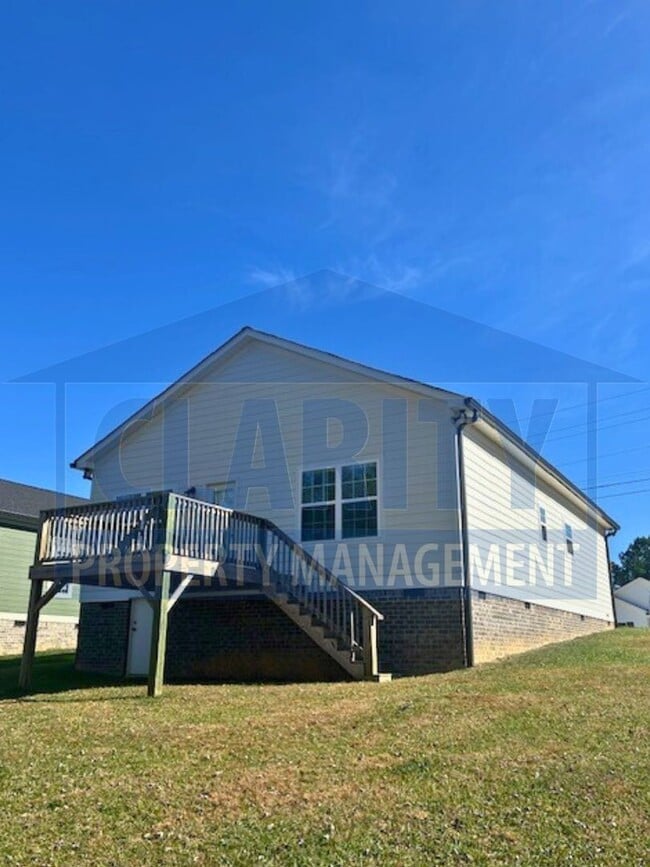 Photo - *Brand New* 3 bedroom home!
