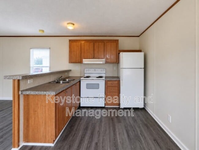 Photo - 726 Trevor Ln