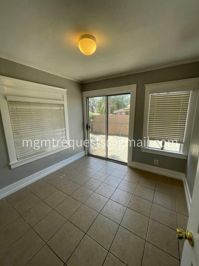 Photo - 331 N 5th St