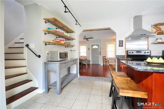 Photo - 10 Cottage St