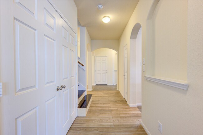 Photo - 6518 Wilshire Ridge