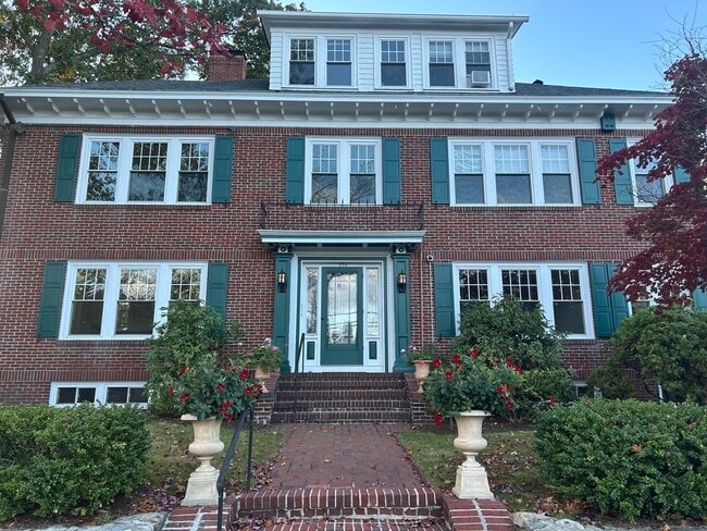 Photo - 294 Butler Ave