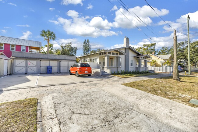 Building Photo - 486 9th Ave N Unit 486