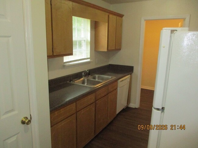 Photo - 1106 Hobson St