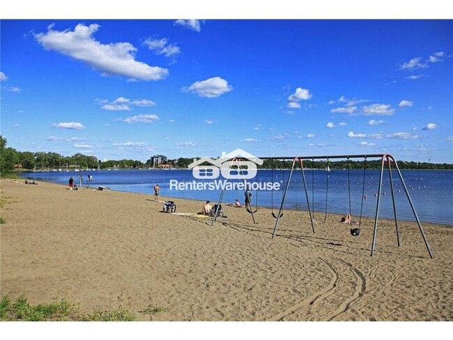 Photo - 2950 Dean Pkwy Unidad Apt 604