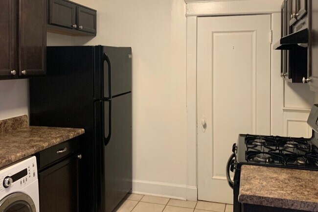 Apt 2 kitchen
