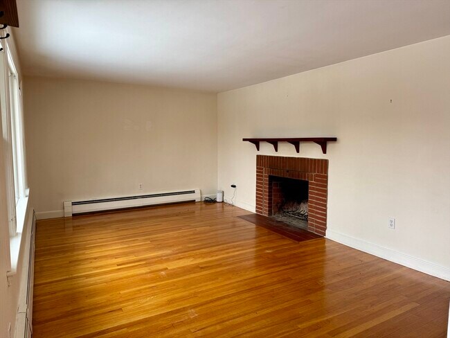 Photo - 59 Farmcrest Ave