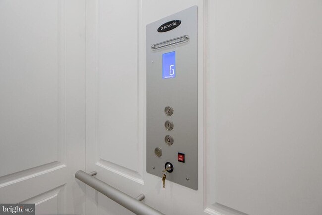 Photo - 7960 -B Potter Pl