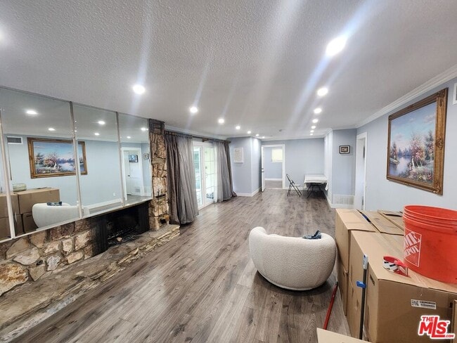 Photo - 11665 Babbitt Ave