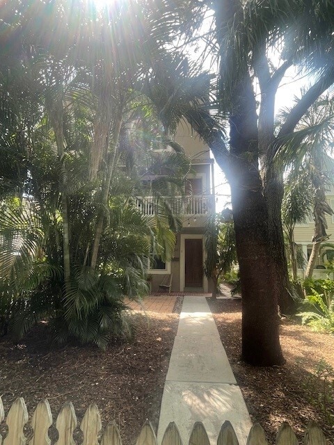 Photo - 330 Lang Ct N