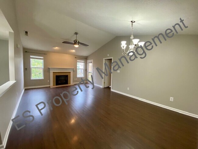 Photo - Large 2 Bedroom Town home in Pike Township
