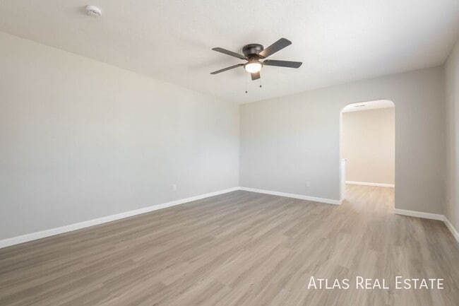 Photo - 9240 Lillian Ln