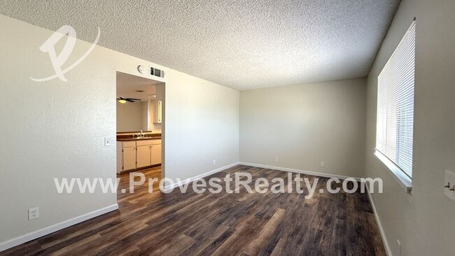 Photo - 22544 Sioux Rd