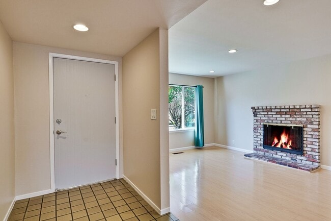 Photo - Spacious 1780 Sq Ft -  4b2b home in South San Jose