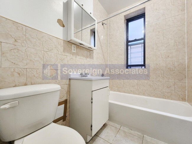 Photo - 235 W 146th St Unidad A3