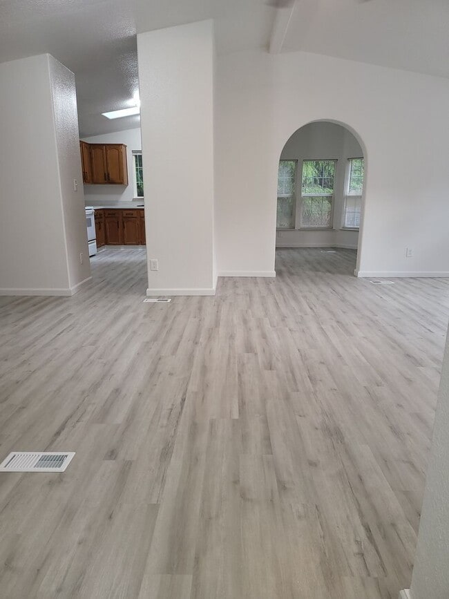 Photo - Country Living in Mossyrock