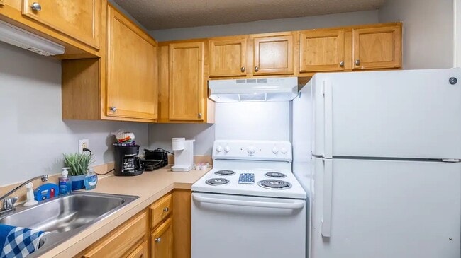 Photo - Donaree Village