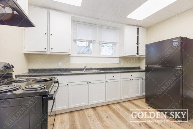 Photo - 219 E Willard St Unit 1