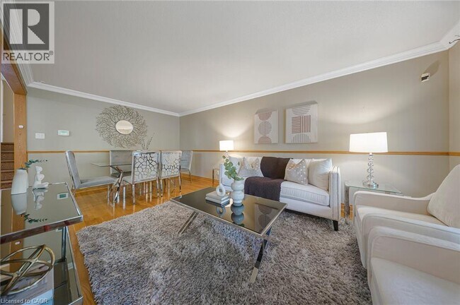 Photo - 124 Dunsmere Dr