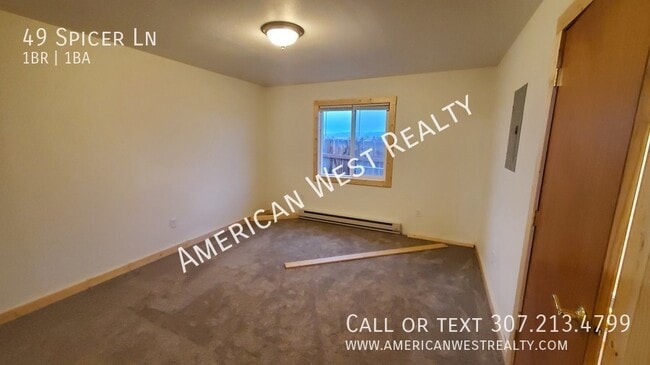 Photo - 49 Spicer Ln