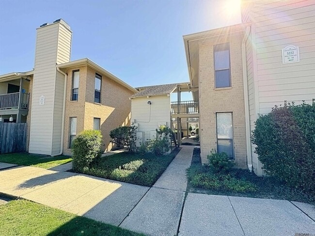 Photo - 5222 Butter Creek Ln Unit E02