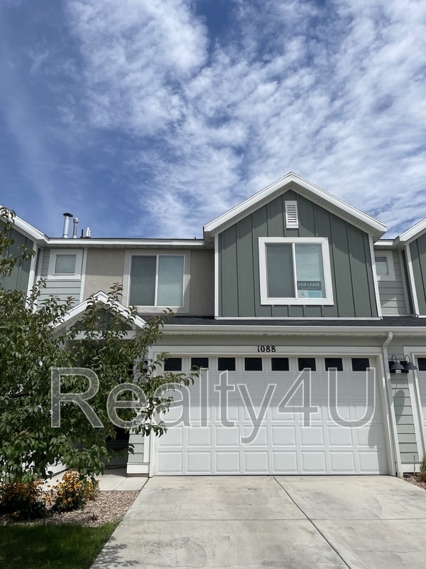 Photo - 1088 Waterway Ln