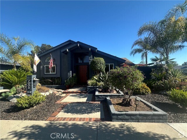 Building Photo - 7006 E El Paseo St Rental