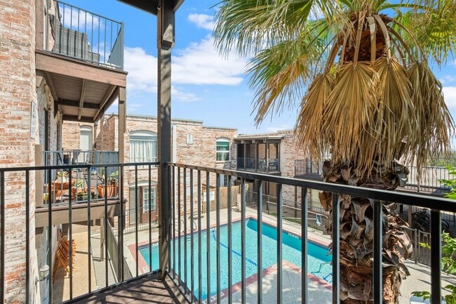 Photo - 6501 E Hill Dr Unit 212