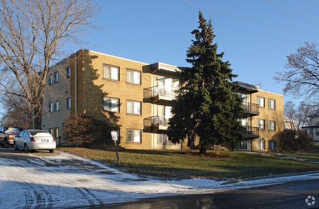 Photo - Seven Eleven Apartments