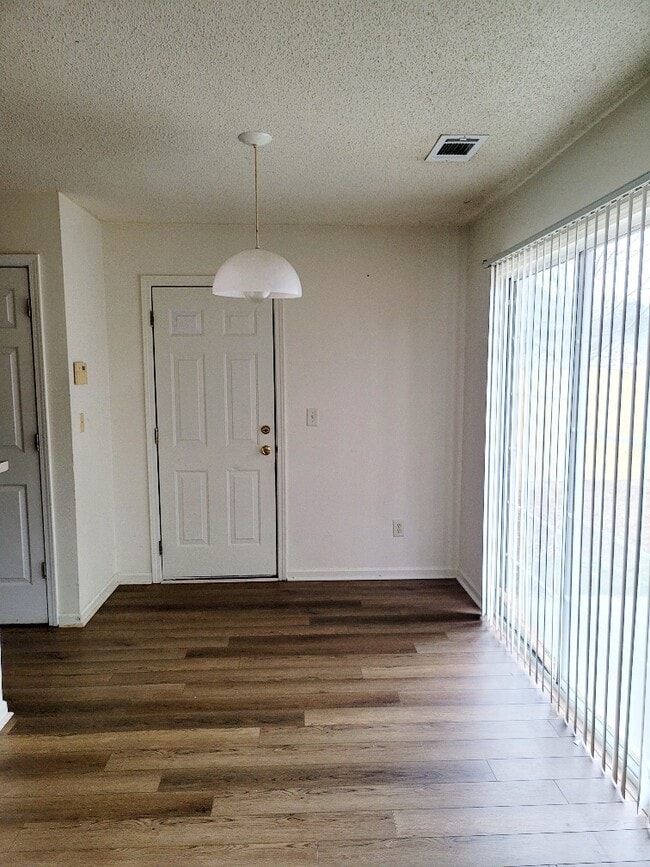 Photo - 127 Pine Mast Ct