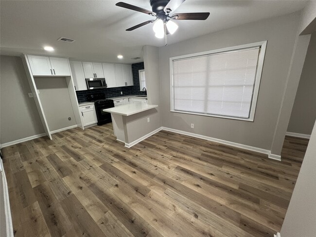 Photo - 717 Grantham Rd