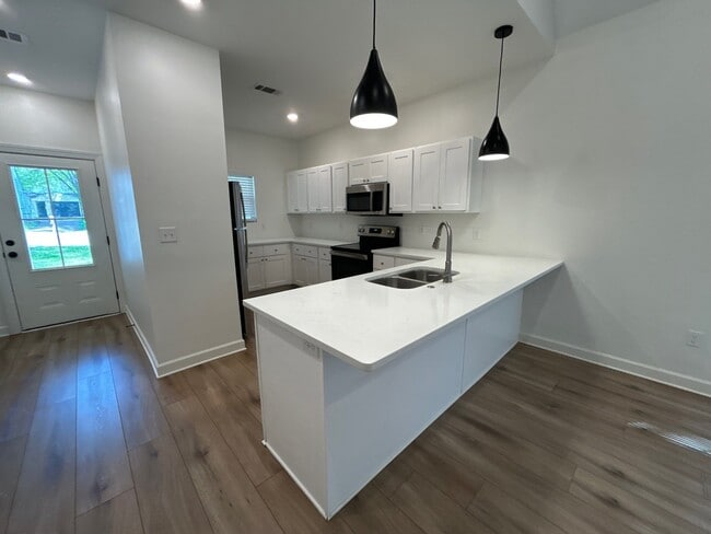 Photo - 244 Linden St