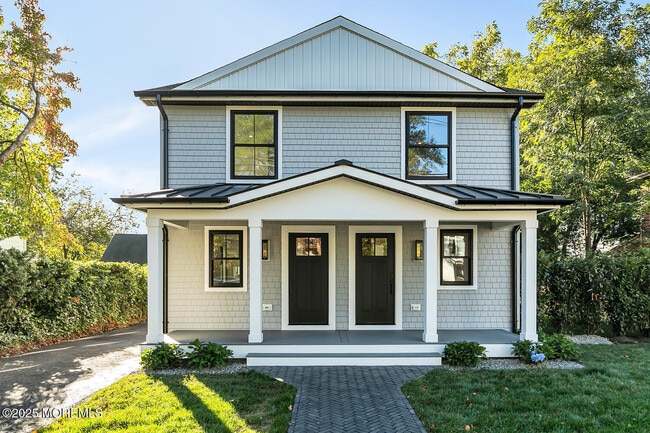 Building Photo - 516 River Rd