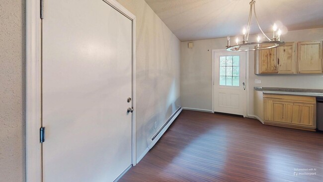 Photo - 3 Bedroom Home in North Pole with Garage!!