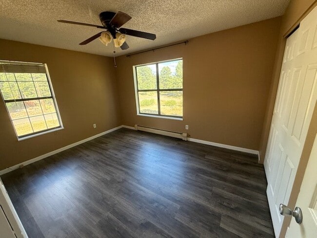 Photo - 198 Aspenglow Blvd Unit # 4